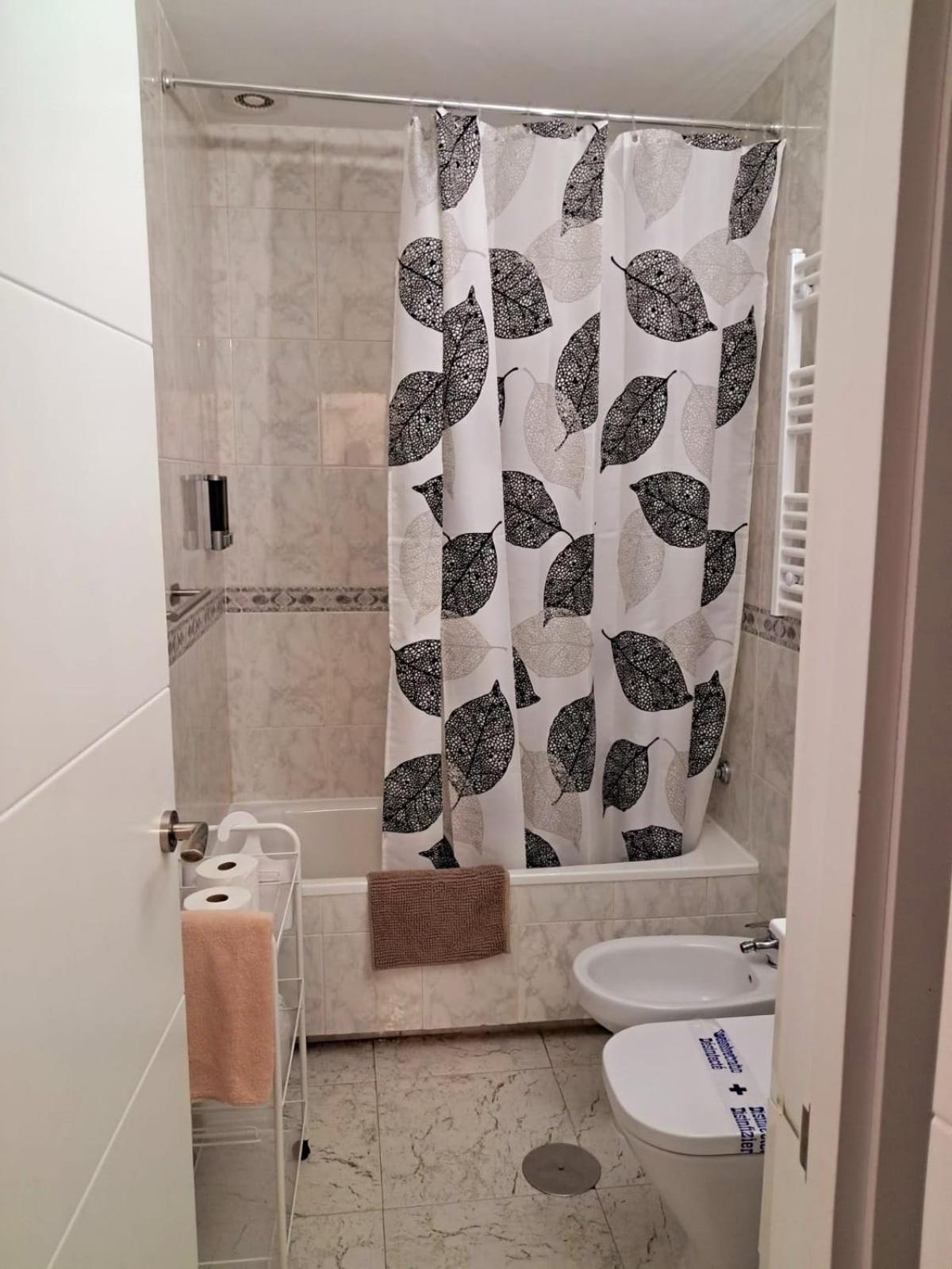 Apartamento La Doncella อัลกาลาเดเอนาเรส ภายนอก รูปภาพ