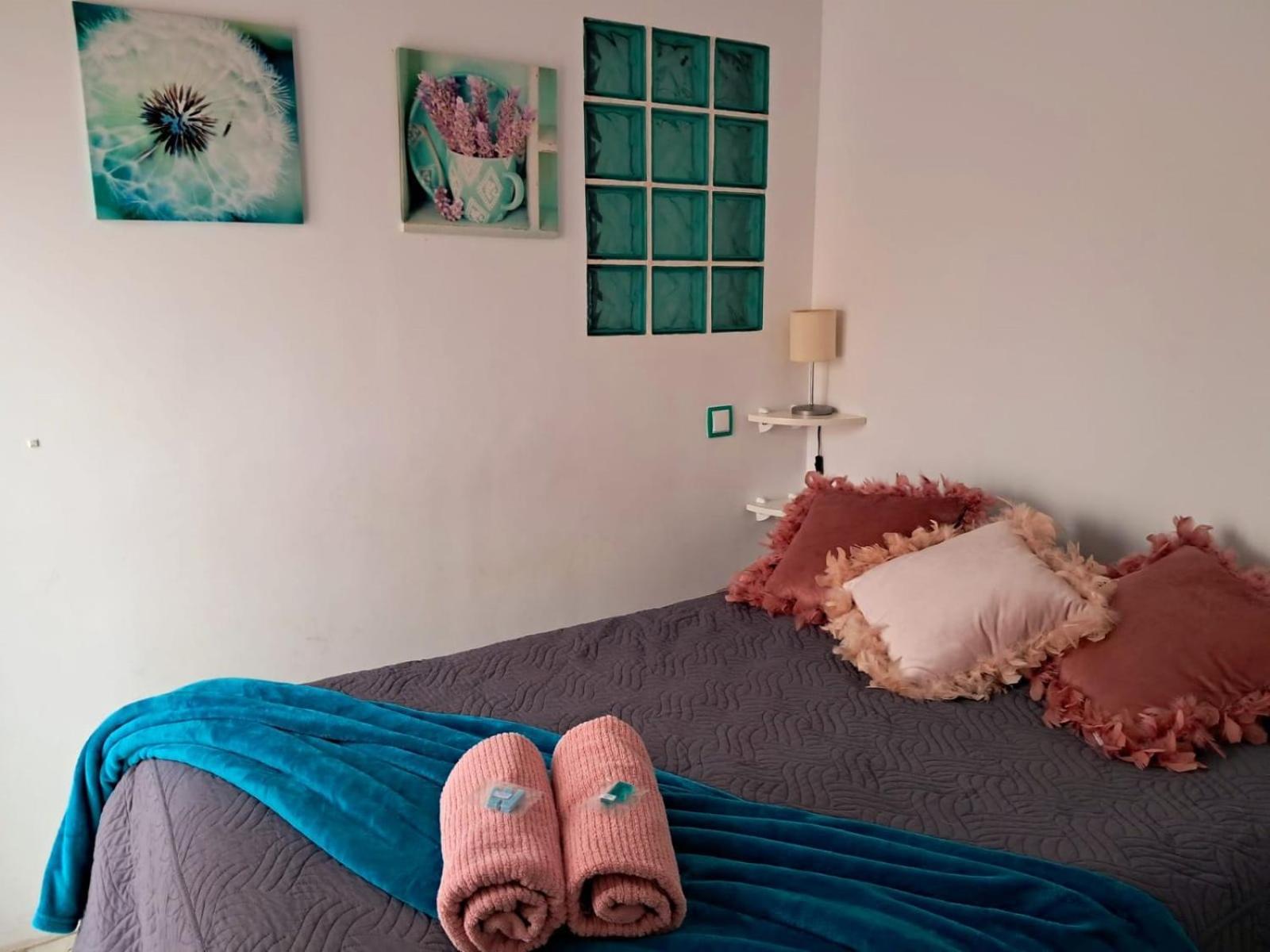Apartamento La Doncella อัลกาลาเดเอนาเรส ภายนอก รูปภาพ